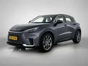 Lexus LBX (2024)