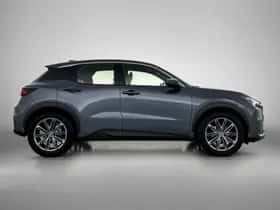 Lexus LBX (2024) thumbnail 11