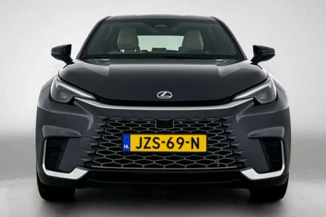 Lexus LBX (2024) thumbnail 19
