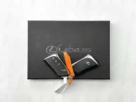 Lexus LBX (2024) thumbnail 32
