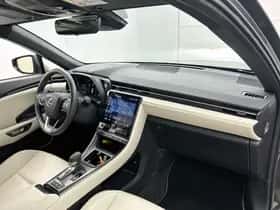 Lexus LBX (2024) thumbnail 6
