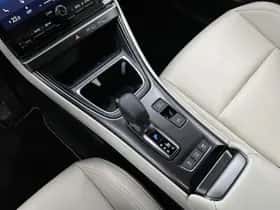 Lexus LBX (2024) thumbnail 10