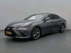 Lexus ES (2021)