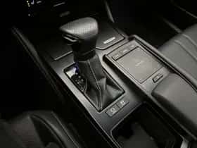 Lexus ES (2021) thumbnail 14