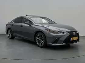 Lexus ES (2021) thumbnail 18
