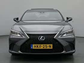 Lexus ES (2021) thumbnail 33