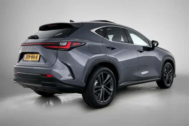 Lexus NX (2026) thumbnail 2