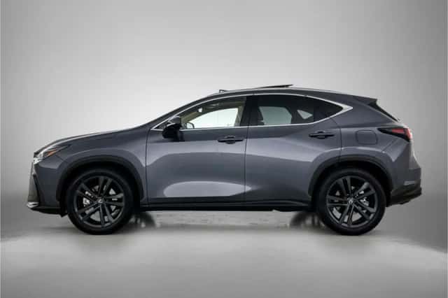 Lexus NX (2026) thumbnail 3