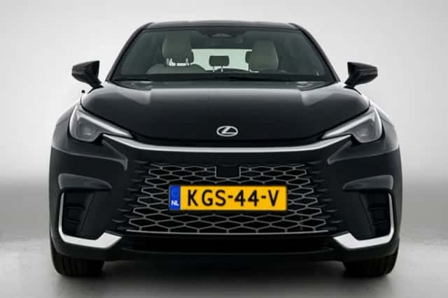 Lexus LBX (2024) thumbnail 19