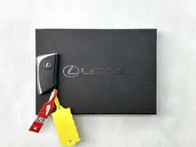 Lexus LBX (2024) thumbnail 30
