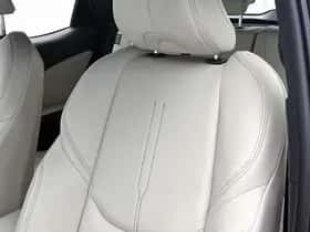 Lexus LBX (2024) thumbnail 32