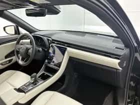Lexus LBX (2024) thumbnail 6
