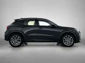 Lexus LBX (2024) thumbnail 11