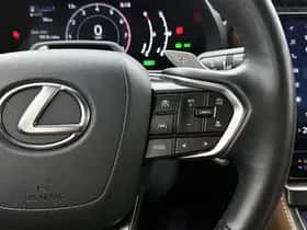 Lexus LBX (2024) thumbnail 14