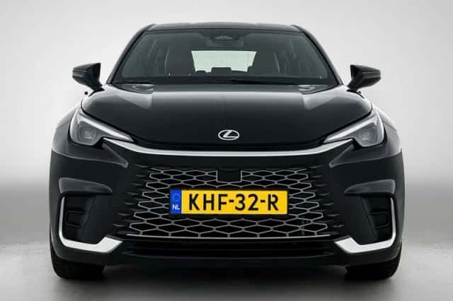 Lexus LBX (2024) thumbnail 18