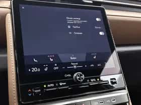 Lexus LBX (2024) thumbnail 9