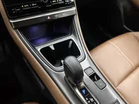 Lexus LBX (2024) thumbnail 10