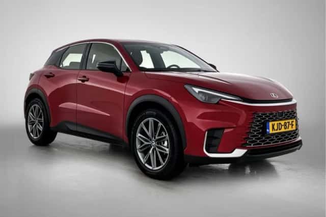 Lexus LBX (2026) thumbnail 12
