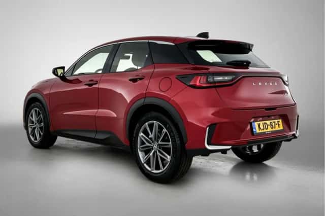 Lexus LBX (2026) thumbnail 13