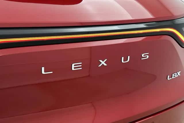 Lexus LBX (2026) thumbnail 19
