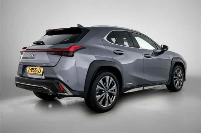 Lexus UX (2020) thumbnail 2