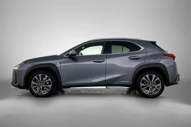 Lexus UX (2020) thumbnail 3