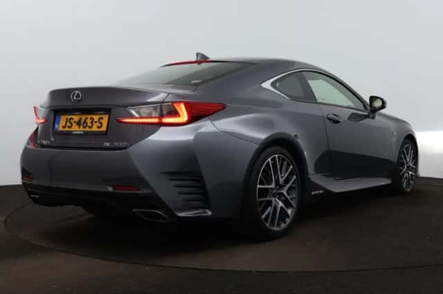 Lexus RC (2016) thumbnail 2