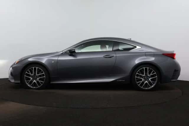 Lexus RC (2016) thumbnail 3