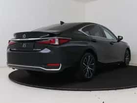 Lexus ES (2026) thumbnail 2