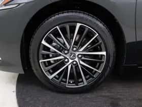 Lexus ES (2026) thumbnail 5