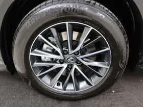 Lexus NX (2026) thumbnail 5