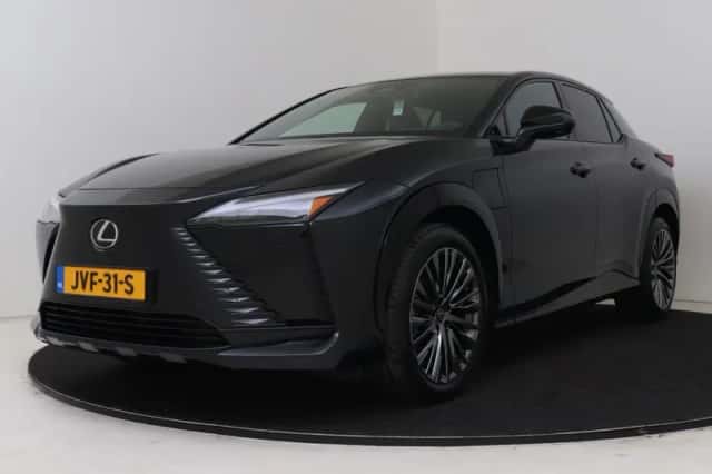 Lexus RZ (2026) thumbnail 1