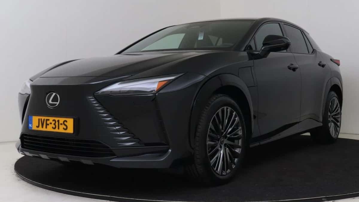 Lexus RZ (2026) — foto 1