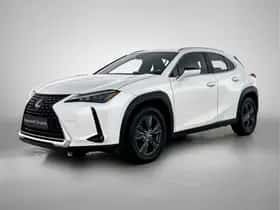 Lexus UX (2024)