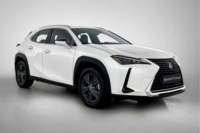 Lexus UX (2024) thumbnail 12