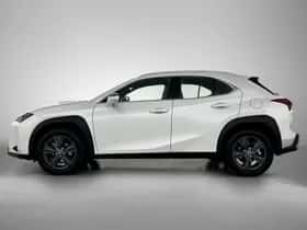 Lexus UX (2024) thumbnail 3
