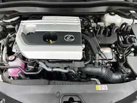 Lexus UX (2024) thumbnail 29