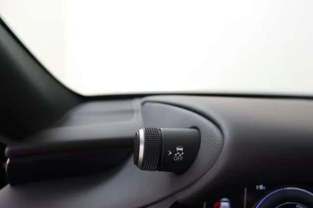 Lexus ES (2025) thumbnail 22