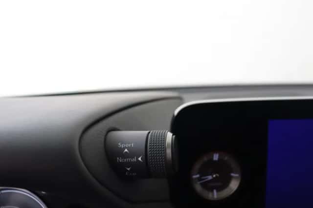 Lexus ES (2025) thumbnail 23