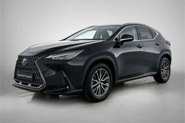 Lexus NX (2022) thumbnail 1