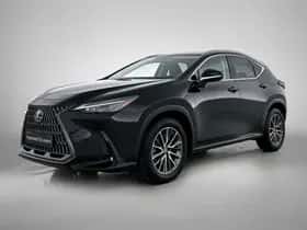 Lexus NX (2022)