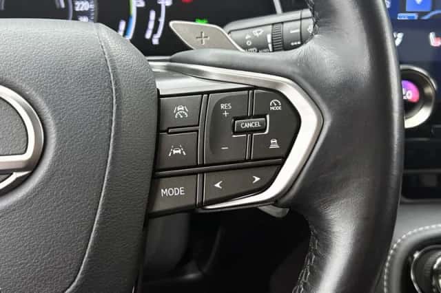 Lexus NX (2022) thumbnail 14