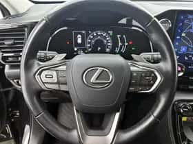 Lexus NX (2022) thumbnail 17