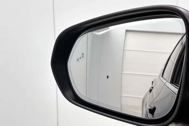 Lexus NX (2022) thumbnail 34