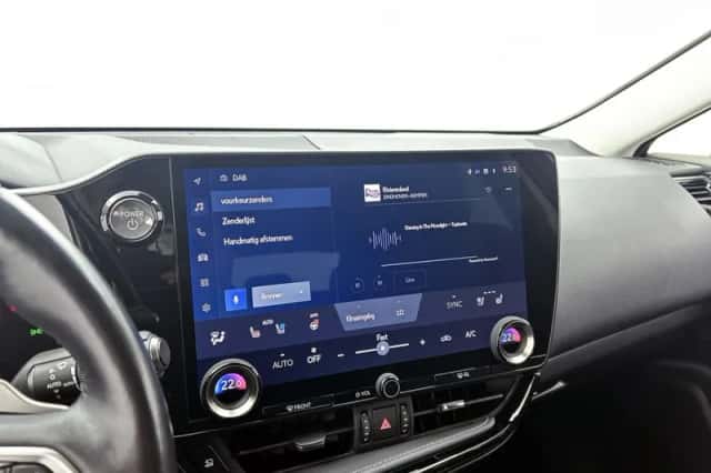 Lexus NX (2022) thumbnail 7