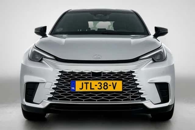 Lexus LBX (2024) thumbnail 20