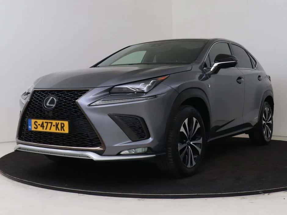 Lexus NX (2018) — foto 1