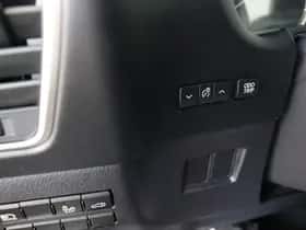 Lexus NX (2018) thumbnail 17