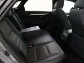 Lexus NX (2018) thumbnail 43
