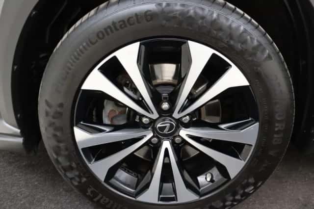 Lexus NX (2018) thumbnail 6